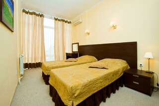 Гостиница Марина Витязево 2-комнатный номер люкс-1